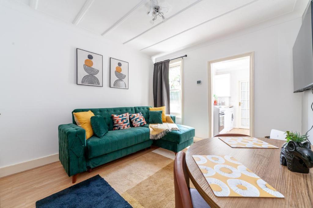 One Bedroom Flat In The Heart Of Brixton Londres Exterior foto